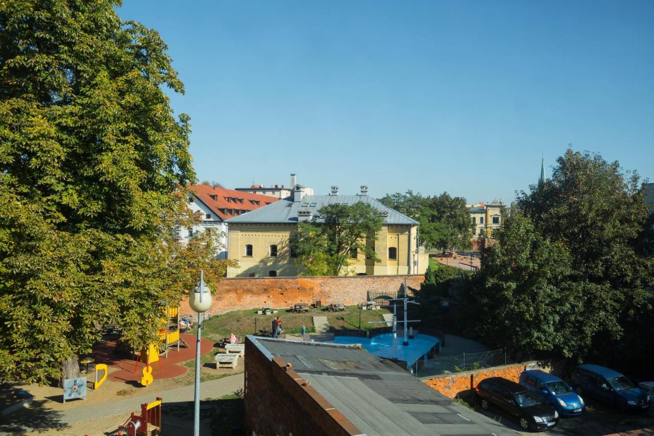 Piernikowy Domek Apartment Torun Exterior photo